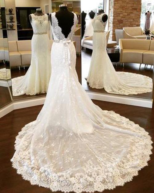 Vintage White Lace Wedding Dress with Open Back, Mermaid Silhouette, and Scoop Neckline, WD2306265