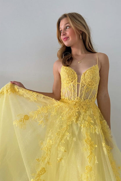 Yellow Spaghetti Straps Tulle Long Prom Dresses with Appliques