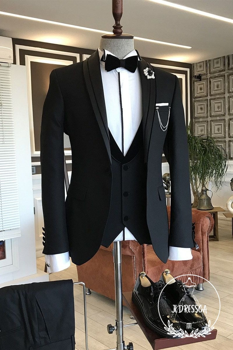 Well-cut 3-pieces Black Shawl Lapel Wedding Suits Good Choice for grooms, SU25031