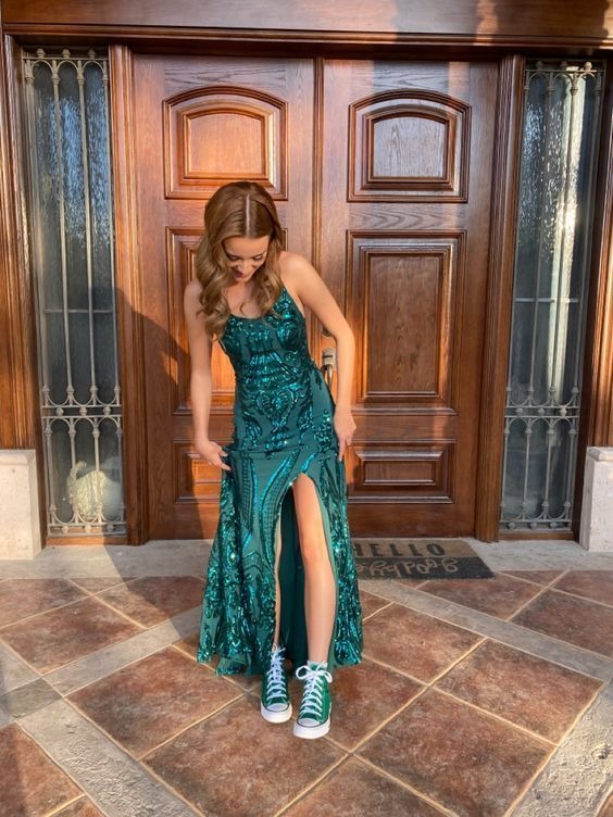 Green Sequin Sparkly Mermaid Scoop Neck Prom Dress with Lace-up