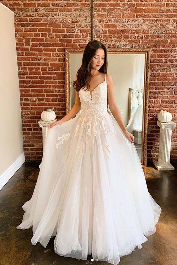 V-neck Ivory A-line Tulle Lace Wedding Dress with Spaghetti Straps, WD2308228