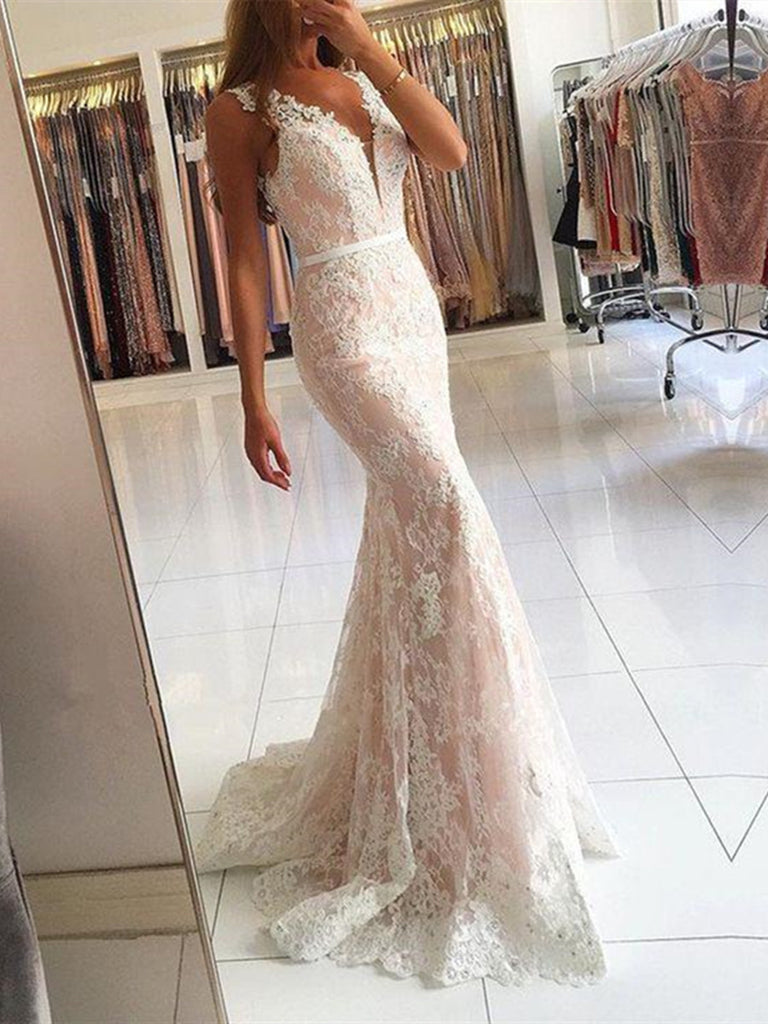 V-Neck Mermaid Lace Champagne Bridesmaid Dresses, BD2303188